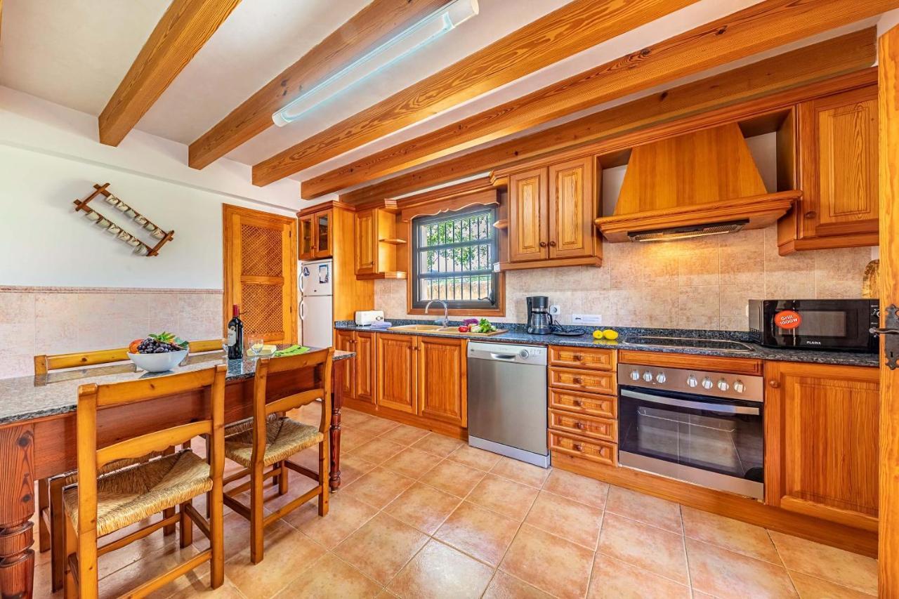 Villa Prital By Sealand Villas Pollenca Bagian luar foto